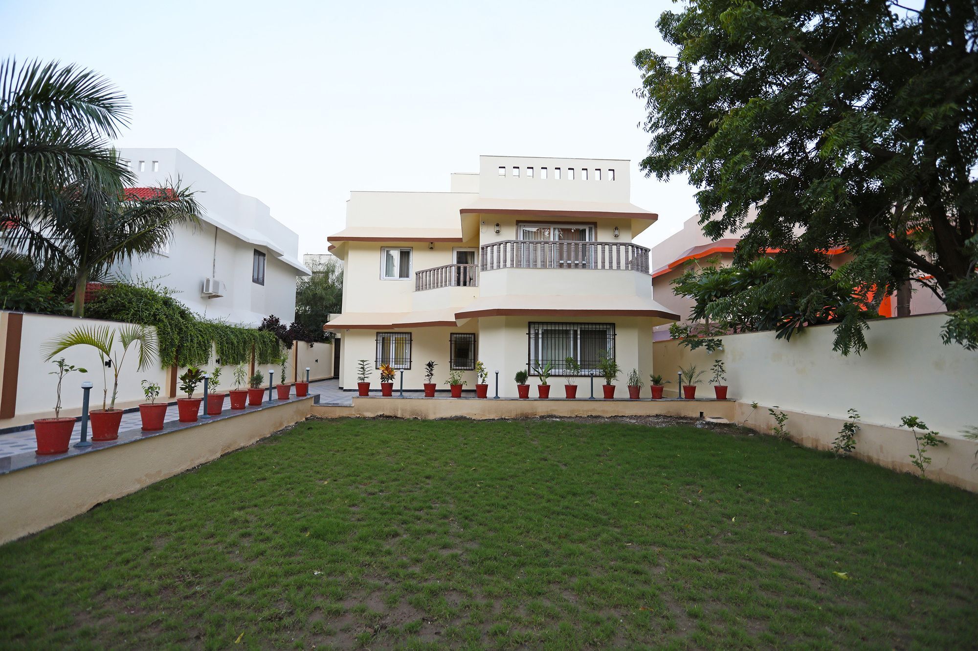Oyo 9428 Hill View Room Goverdhan Vilas Udaipur Exterior photo