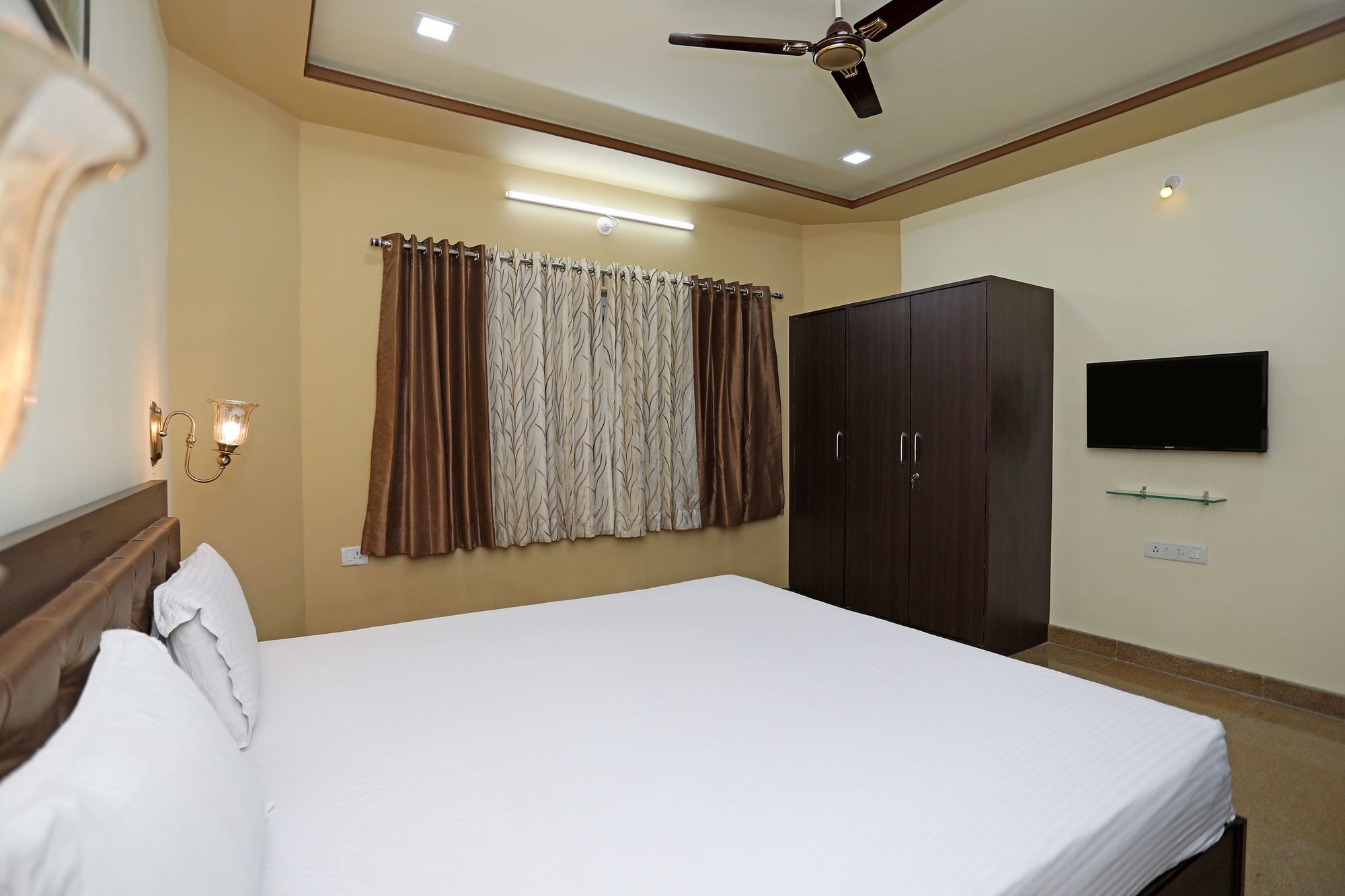Oyo 9428 Hill View Room Goverdhan Vilas Udaipur Exterior photo
