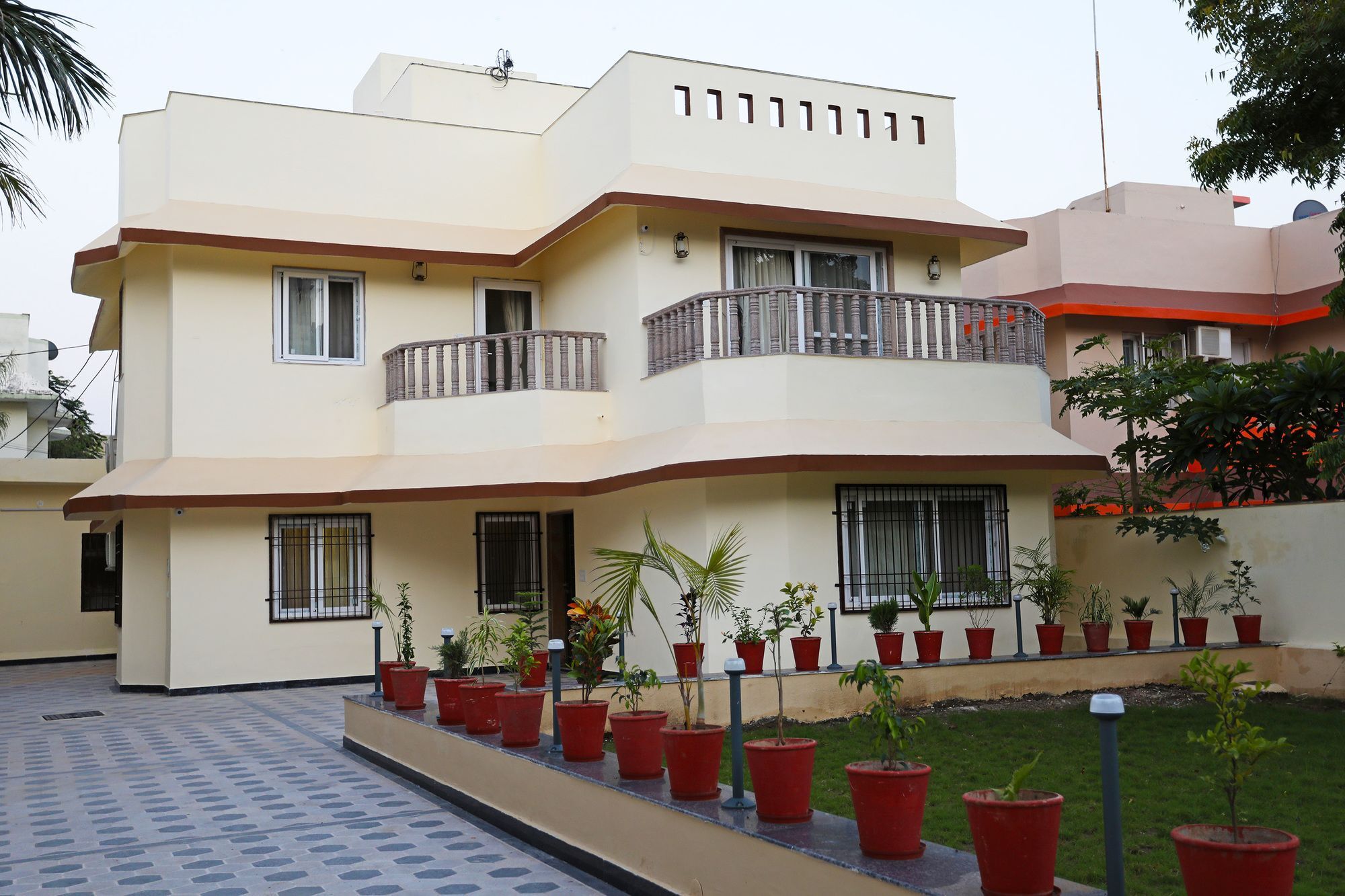 Oyo 9428 Hill View Room Goverdhan Vilas Udaipur Exterior photo